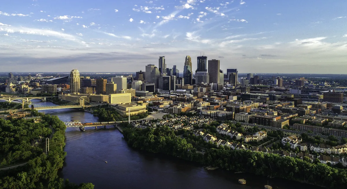 Minnesota Skyline | Contier | Commercial Services
